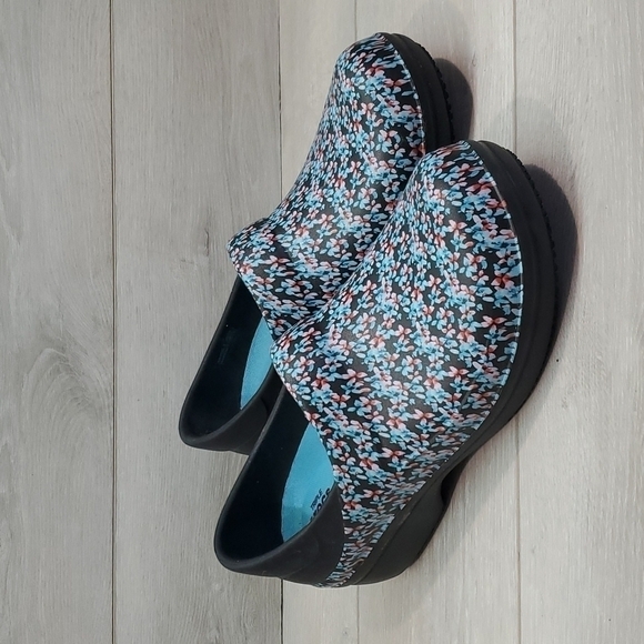 Croc Womens Neria Pro Triple Comfort Floral Rubber Clogs shoes sz 11 - Picture 3 of 11